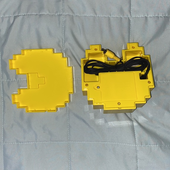 Pac Man Connect & Play/No Box/No instructions - Picture 2 of 5